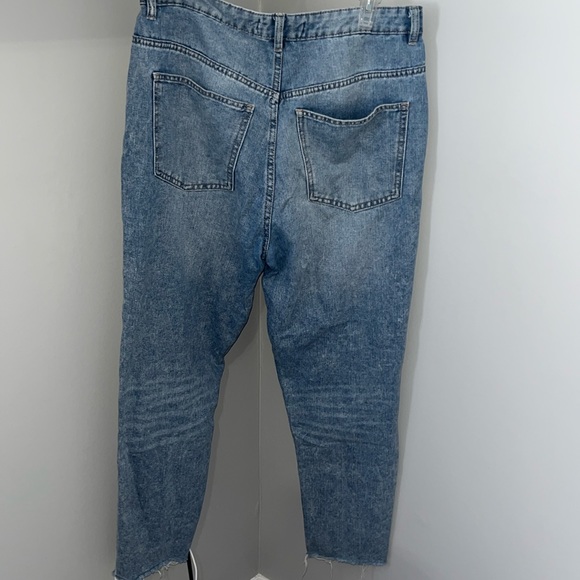 Size 13 Mom Jeans - refuge Denim - Picture 4 of 5